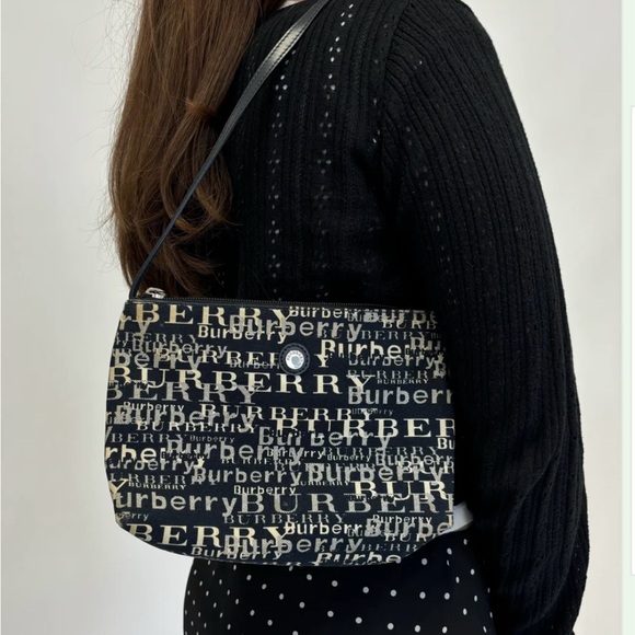 Burberry Blue and White Logo Shoulder Bag - Picture 4 of 4